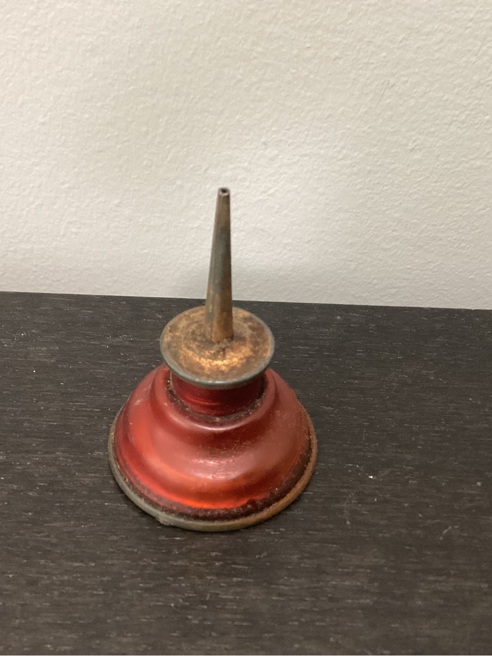Vtg. Thumb Oiler, miniature oil tin/bench oiler.  Widely used late 19th century